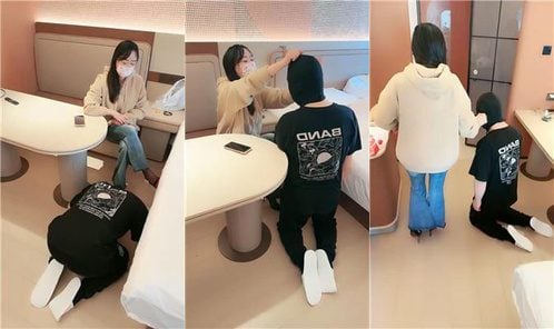タオジ先生 | ハイヒールと黒のシルクストッキングでミルクをあげる犬を踏みつける