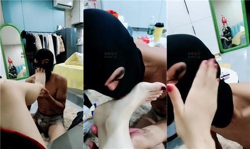 知欧 | 下跪原味白棉袜闻舔