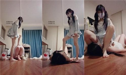 ミルキーフェアリーパンティーを口に詰め込み、顔面に座って窒息させるのは、女神にとって非常に屈辱的な行為です