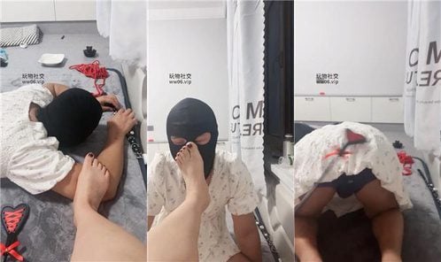 恩恩女神 | 舔圣水 玉足踩虐变装奴