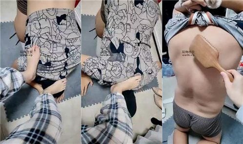 小羊咩咩 | 嘴叼丝袜玉足踩虐