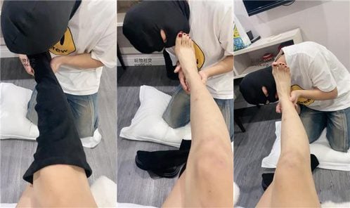 沐沐大大 | 赏赐圣水 长靴捂了一天的脚舔