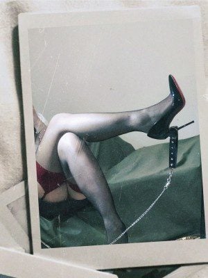 续集 小鱼女神第一视角全体重高跟踩奴隶
