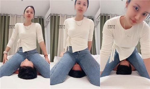 栀子女王 | 玉足踩踏狂舔 牛仔裤坐脸窒息