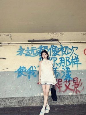 卵割り少女ショートヘアの少女の反撃