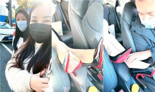 丽娜 | 户外车内司机坚持不住了 一把抓住美女的脚舔个没完
