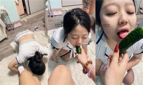 沐沐大大 | 黄瓜插嘴 伺候沐足 藤条抽