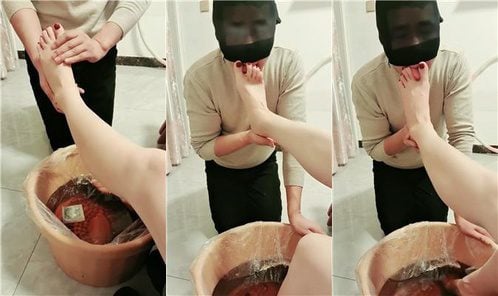 美容院 | 伺候主人沐足 恋足舔