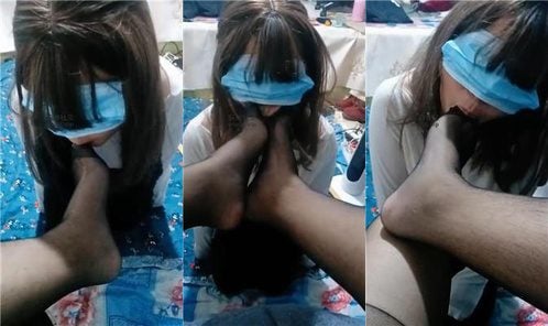 伪娘和人妻 | 爱舔脏黑丝脚的变装CD