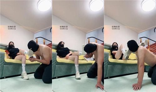 小妮 | 原味爱好者必入 狂吸袜子堆 鞋子闻舔