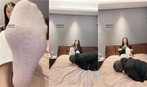 猴歌 | 毁容式踩脸 白袜脚气味辱