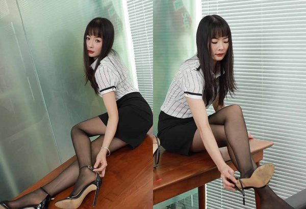 IESS Different Ideas | Silk Enjoyer 2045 Little blonde straight hair black silk