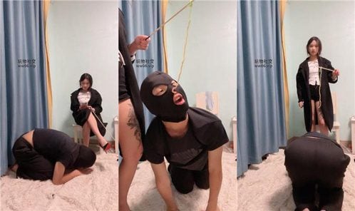 リトルパイナップル | タトゥーを入れた少女が杖で奴隷を脅す