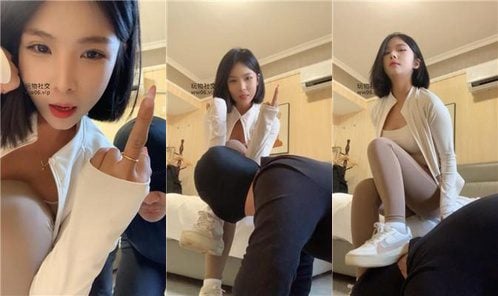 苏苏 | 骑狗背强制舔脏鞋白袜 踢裆