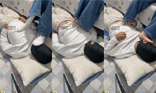 小胖墩 | 白袜脚玉足蹂躏踩家奴