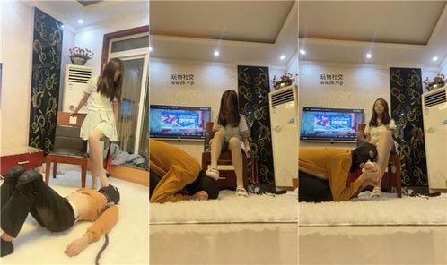 咏慈 | 强迫闻臭鞋 鞭打舔丝袜jio 双视角版