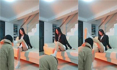 嘉妮 | 毁容式踩脸 骑马转胯 小白鞋白袜辱