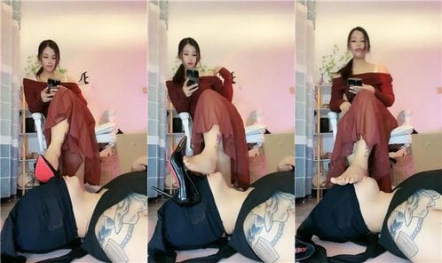 露可大大 | 居高临下-品尝美丽脚丫子 JS250117-19
