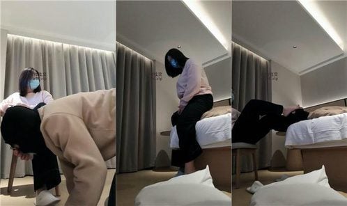 拽拽 | 鞭打恋足狂舔虐乳