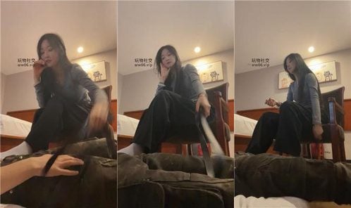 悦悦 | 白袜踩虐皮带狠抽