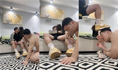 jenn | 情侣主 脏鞋脚下狗伺候亲热 双视角版