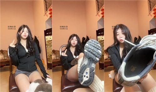 女神mio | 黑丝足你 250220-13