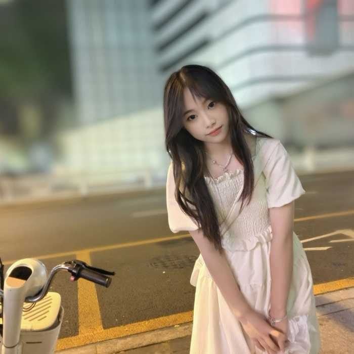 小缘臭脚裸足恋足插嘴足控舔脚深喉