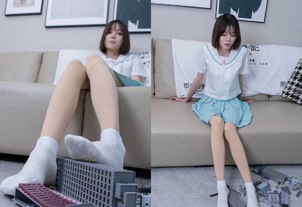 天宇写真 | NO 182 羅羅スニーカー、白い綿の靴下、厚手の肌色の絹のストッキング、リリパットプロットとビデオ