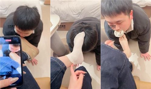 安安安sama | 舔雪地靴白袜-吃袜子-脚耳光 JS250225-1