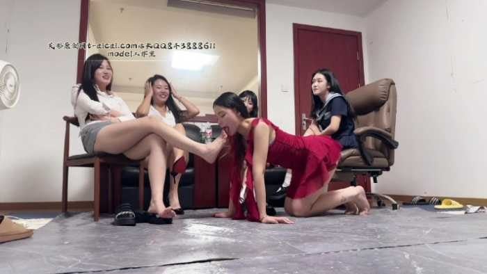 群调巅峰女奴之繁星 YC 250813 5
