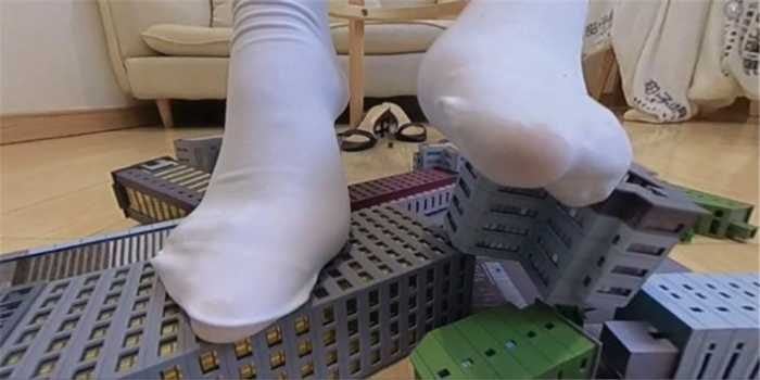 GTS-VR | White-stockinged, sweaty-feet female college student's captive city forced sock insertion and trampling JS250825 6