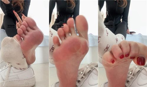 酒鸽 | 瑜伽裤白袜实名场 250314-14