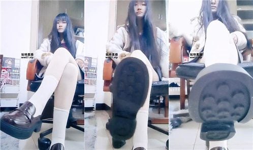 叫我女王大人 | 进来舔靴子 250308-4