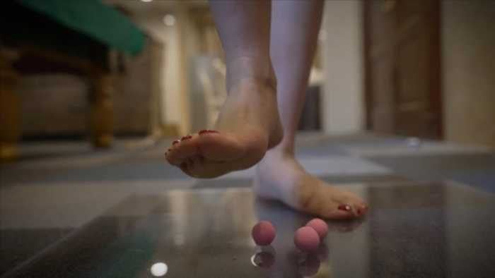 HPL's Nest of Desire | Wei hope's Barefoot Stepping on a Flat Rubber Ball: Underground Perspective JS250825 7