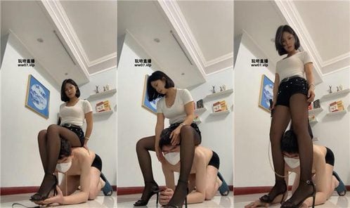 苏苏 | 黑丝脚踩虐-坐脸窒息 bf52143