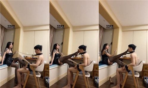 墨篱 | 舔高跟/抽耳光虐乳/丝袜恋足舔 双视角 bf52378