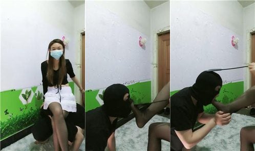 Female protagonist | Black stockings, feet, mouth penetration, foot fetish, licking JS250410-21