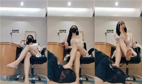 苏大大 | 近距离-玉足美腿狂舔 JS250411-22