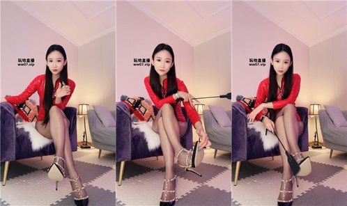 猫神 | 华伦天奴女王装炸 250405-15