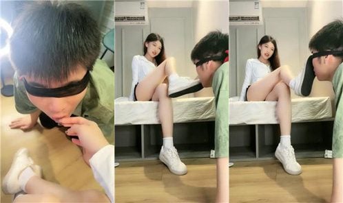 佳佳 | 小白鞋白袜气味羞辱 bf52666