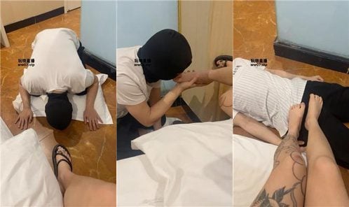 小凤梨 | 磕头求舔纹身小妹的脚 JS250419-9