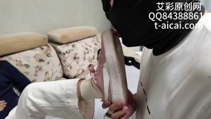 chnnsct1818 | 抓住偷女生手机的小偷 圈踢耳光飞踹惩罚 YC 251129 3