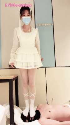全体重踩头跟随音乐节奏全程踩头 YC 251204 4