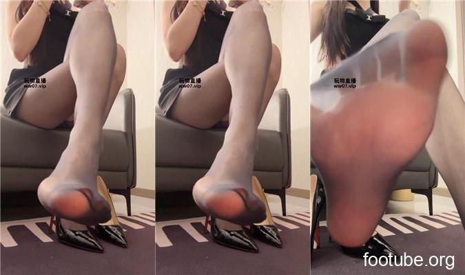 Jessie black stockings and high heels 250521-30