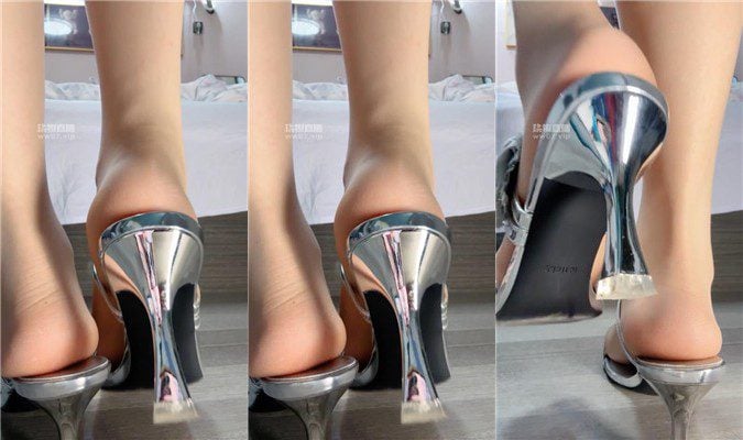 Rabbit-chan's heel peeping angle 250524-17