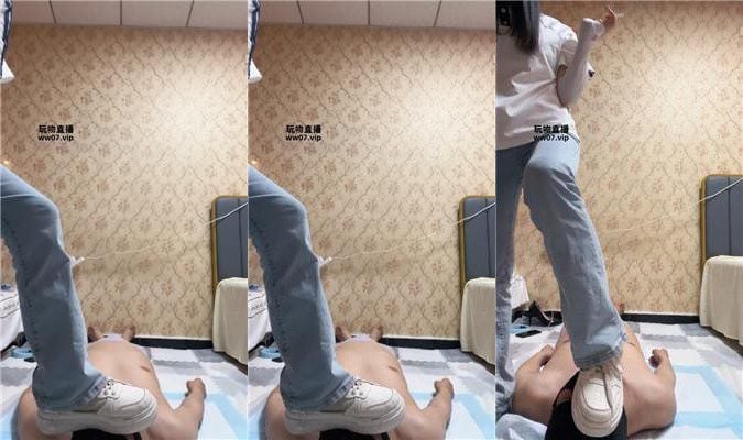 林清雅 小白鞋碾压踩 bf53283