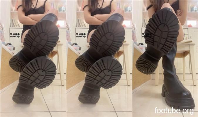 兔牙 皮靴乳母    250515-27