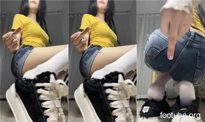 小欲 闻着主人内裤释放    250603-15