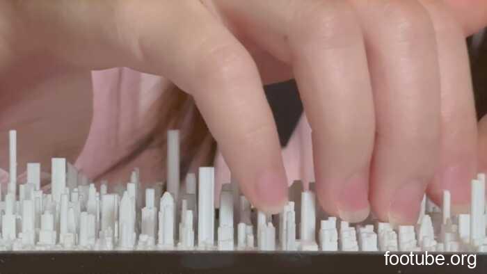 A masterpiece of Chinese and Korean mixed-race characters stomping on small figures, GTS city destruction from the perspective of giants, female giant special effects, high heels stomping to death.