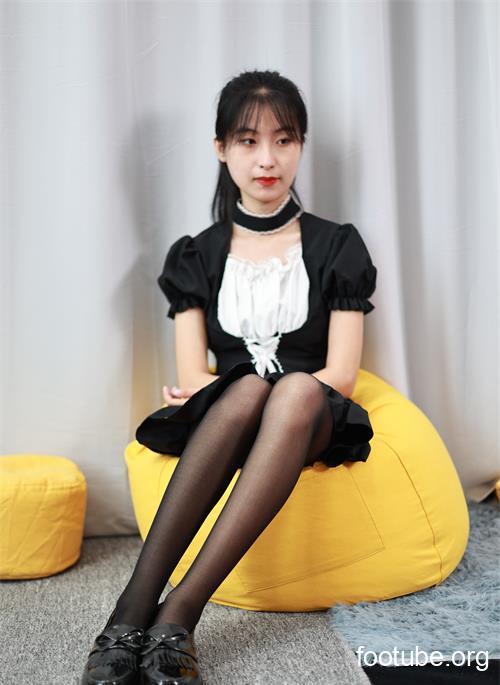 东禾摄影 No053 女仆装 黑丝 小皮鞋带视频 177P1V-113G
